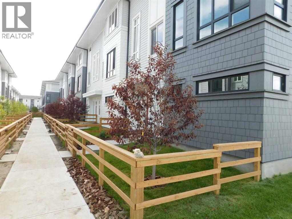 Photo 2 of 233 857 Belmont Drive Sw, Calgary AB