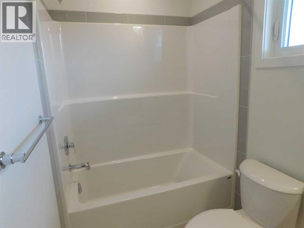 Photo 17 of 233 857 Belmont Drive Sw, Calgary AB