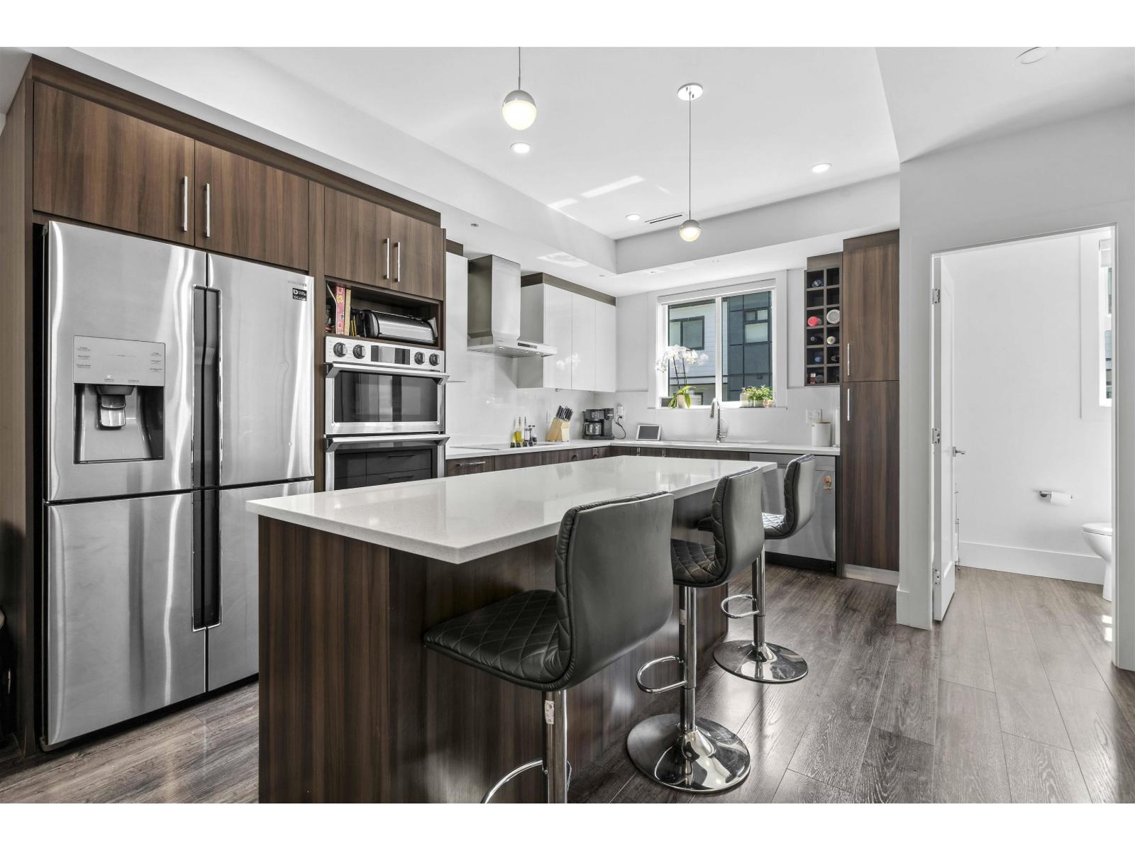 Photo 2 of 16 34825 Delair Road, Abbotsford BC
