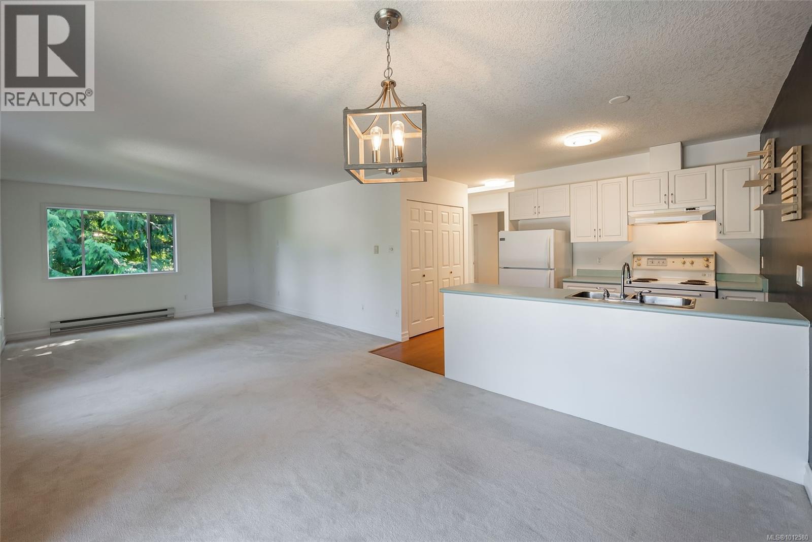 Photo 15 of 9 141 Sixth Ave, Qualicum Beach BC