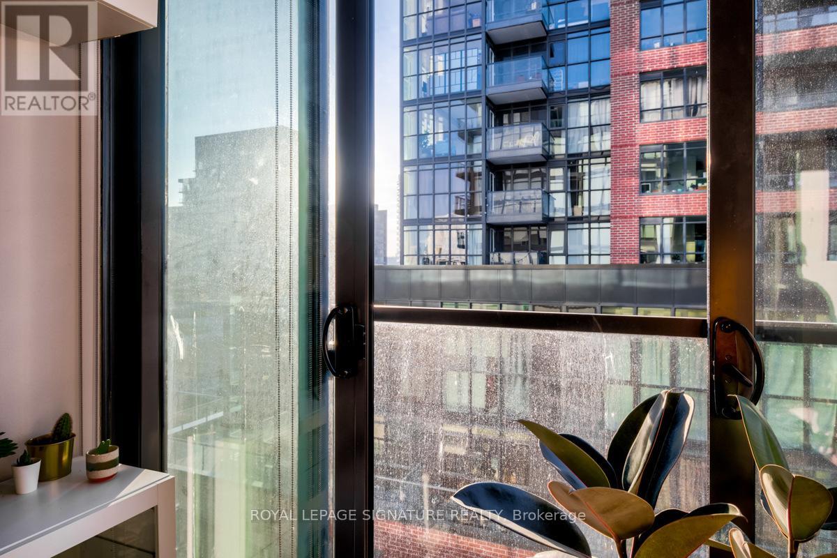 Photo 14 of 707 8 Dovercourt Road, Toronto ON