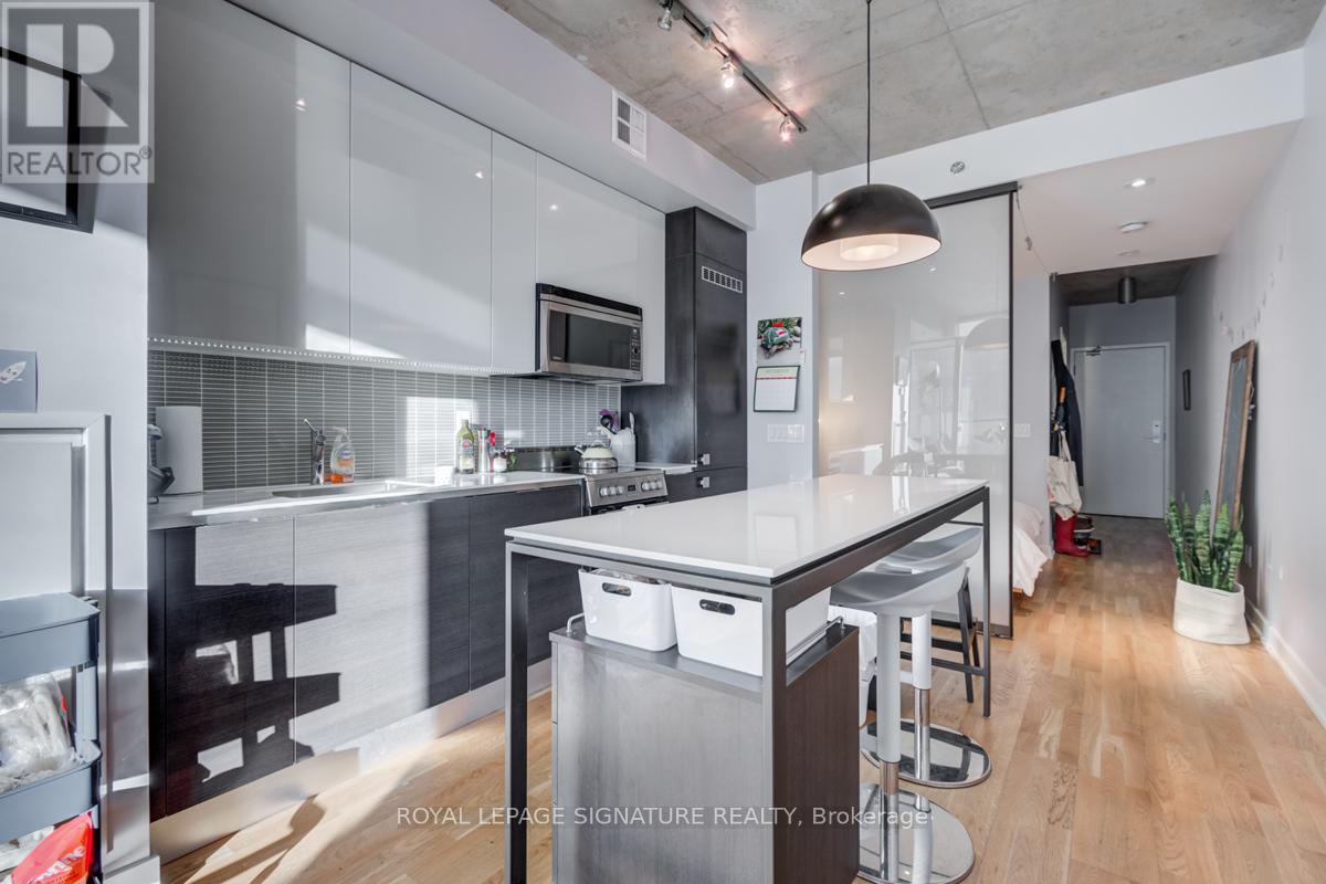 Photo 4 of 707 8 Dovercourt Road, Toronto ON