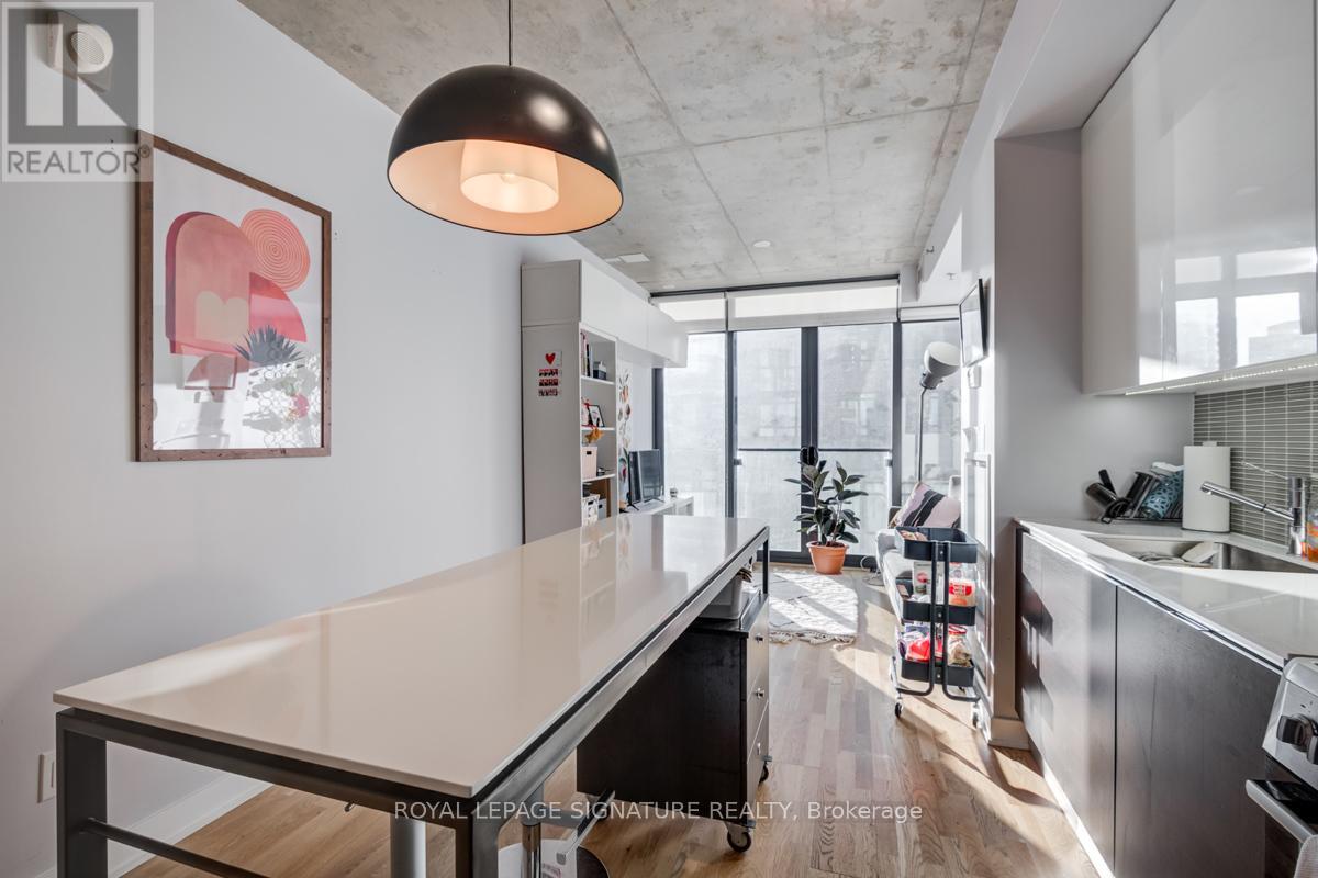 Photo 5 of 707 8 Dovercourt Road, Toronto ON