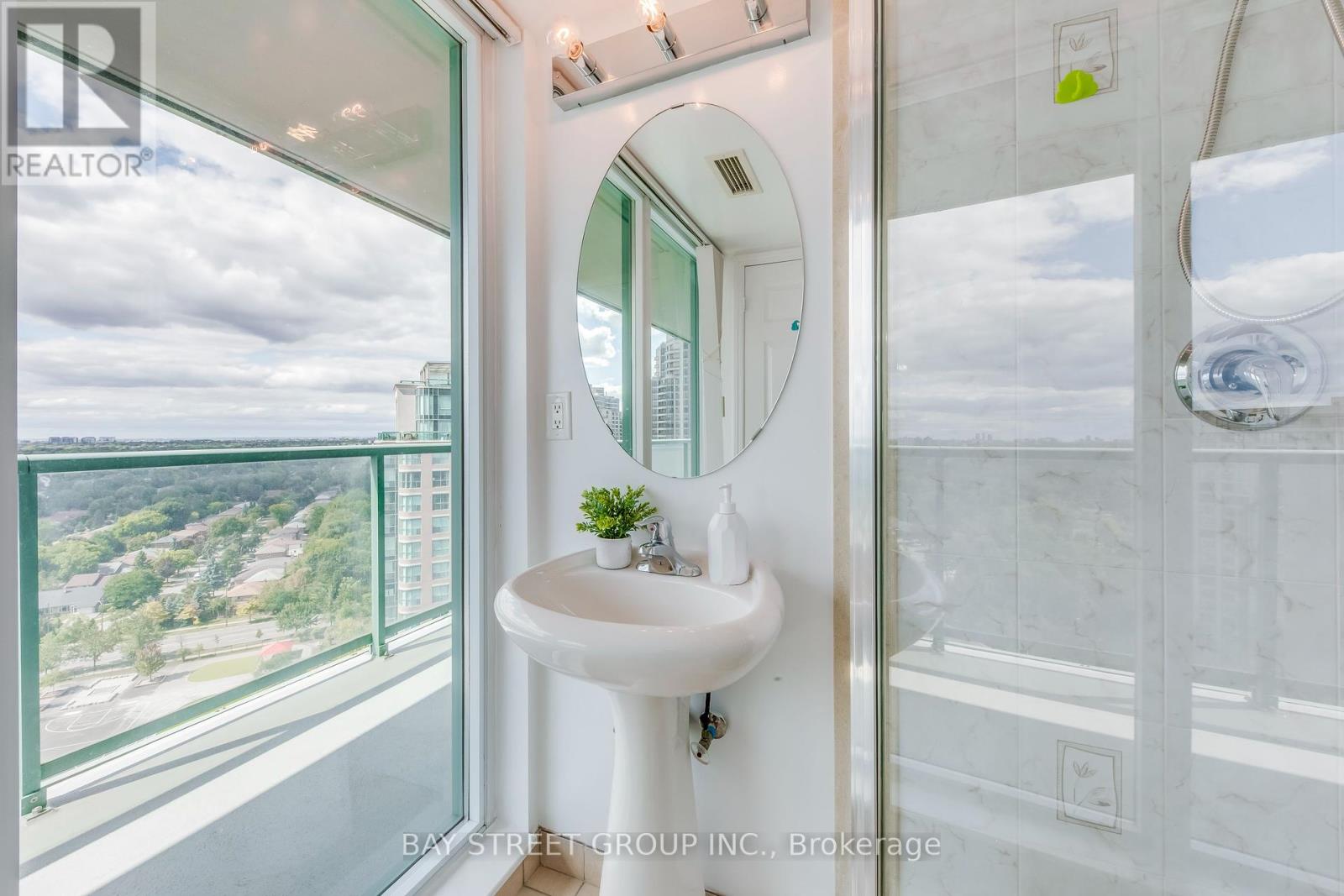 Photo 13 of 1905 5500 Yonge Street, Toronto ON