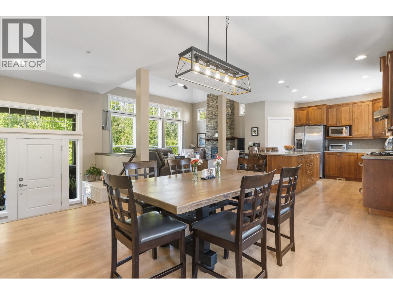 Photo 11 of 22810 Foreman Drive, Maple Ridge BC
