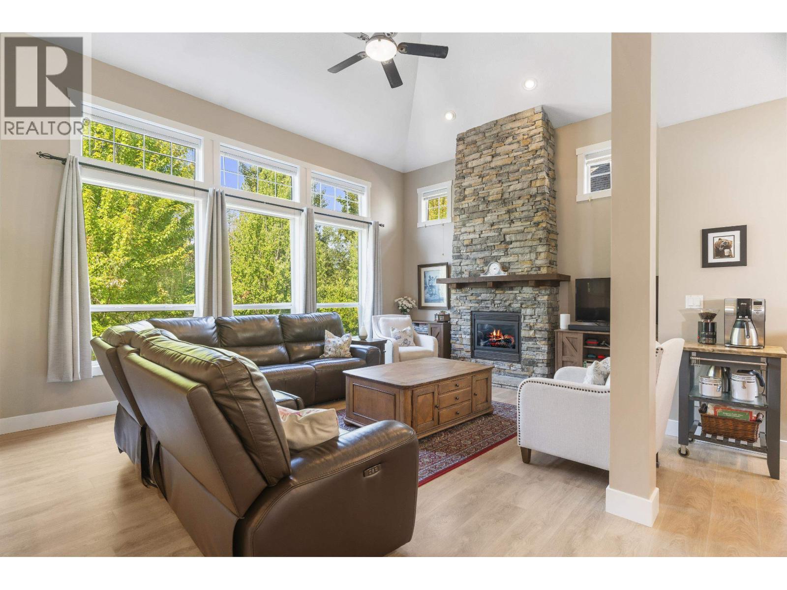 Photo 6 of 22810 Foreman Drive, Maple Ridge BC