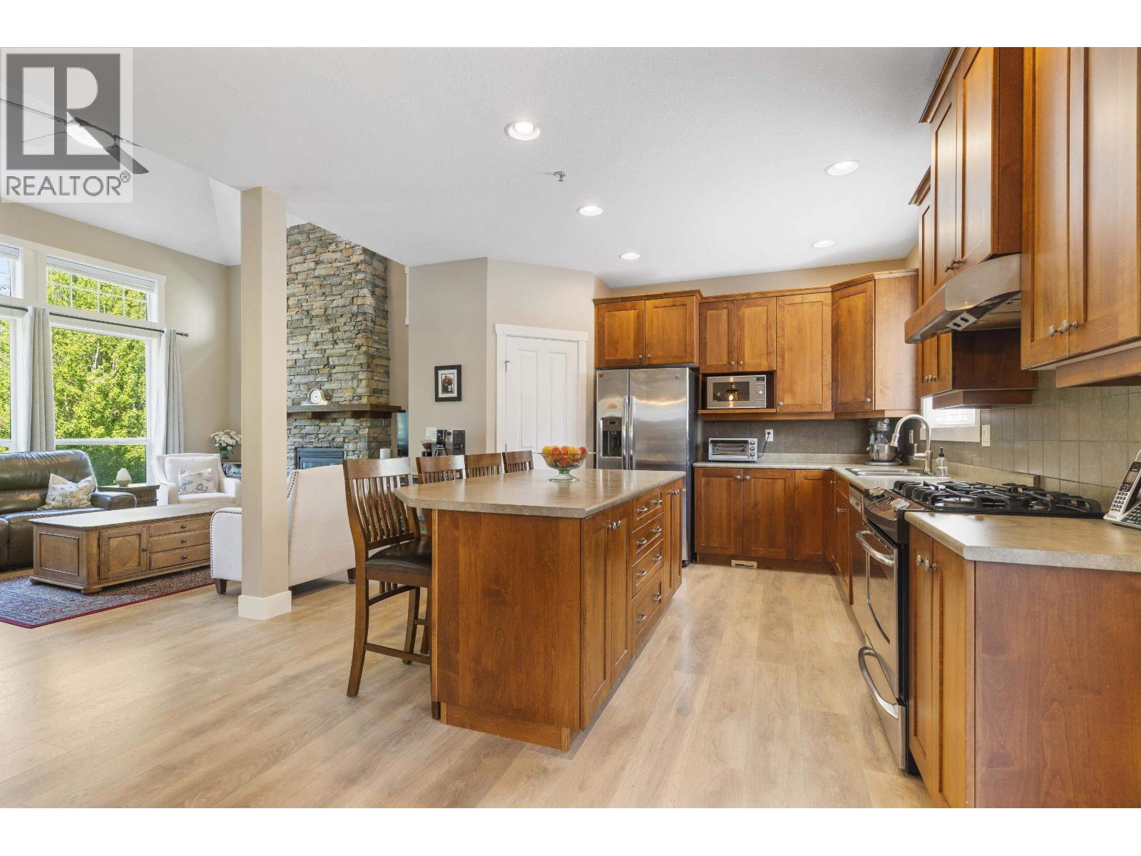 Photo 12 of 22810 Foreman Drive, Maple Ridge BC