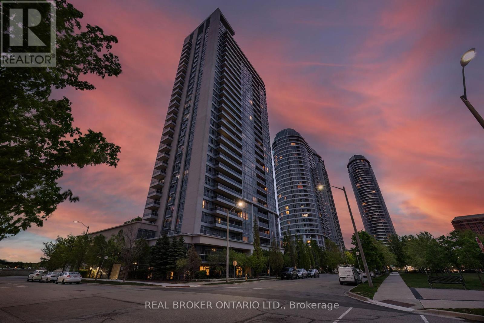 Photo 25 of 119 181 Village Green Square, Toronto ON
