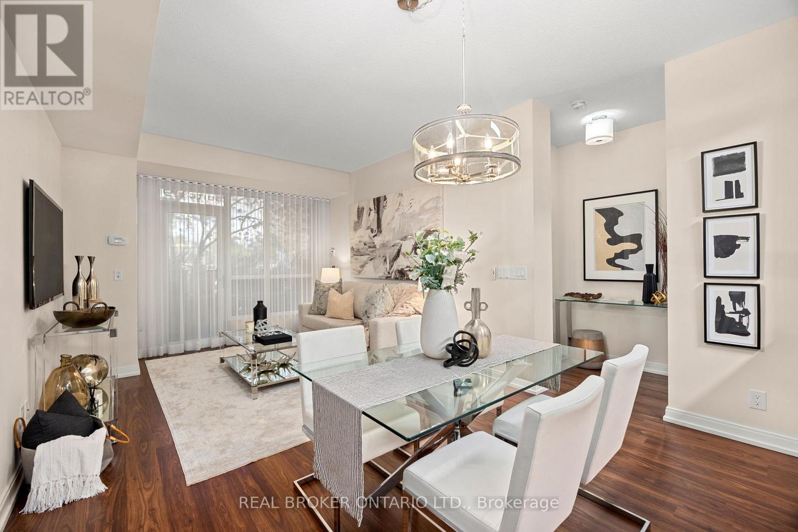 Photo 3 of 119 181 Village Green Square, Toronto ON