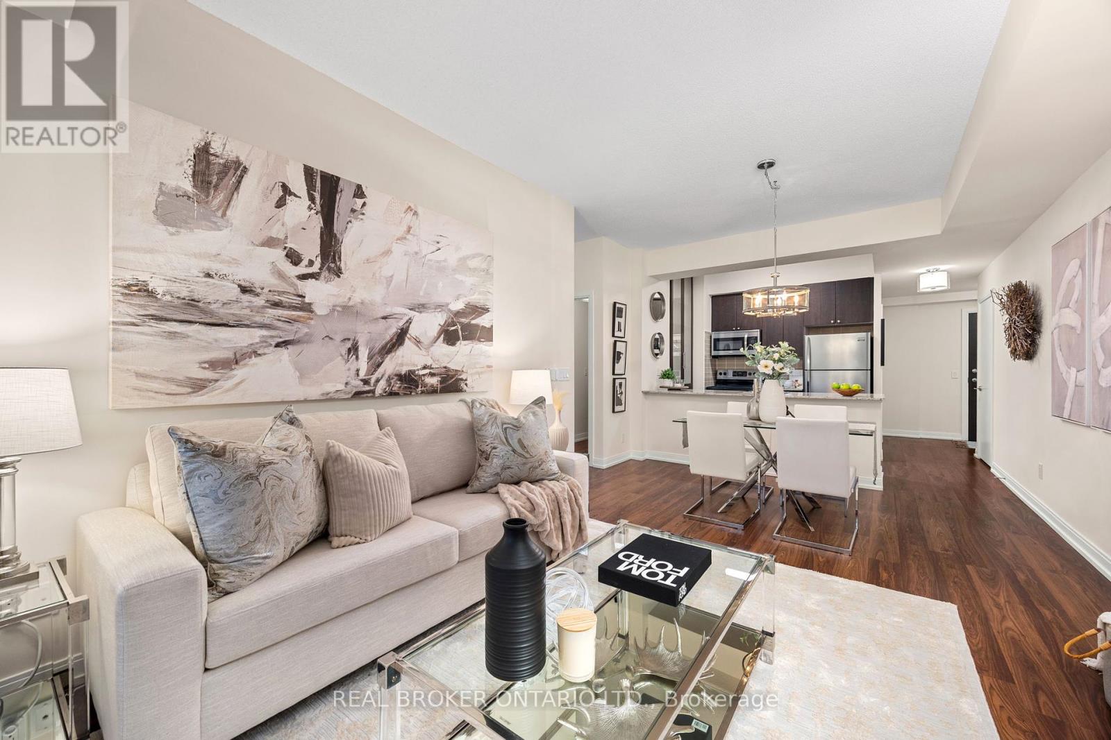 Photo 4 of 119 181 Village Green Square, Toronto ON