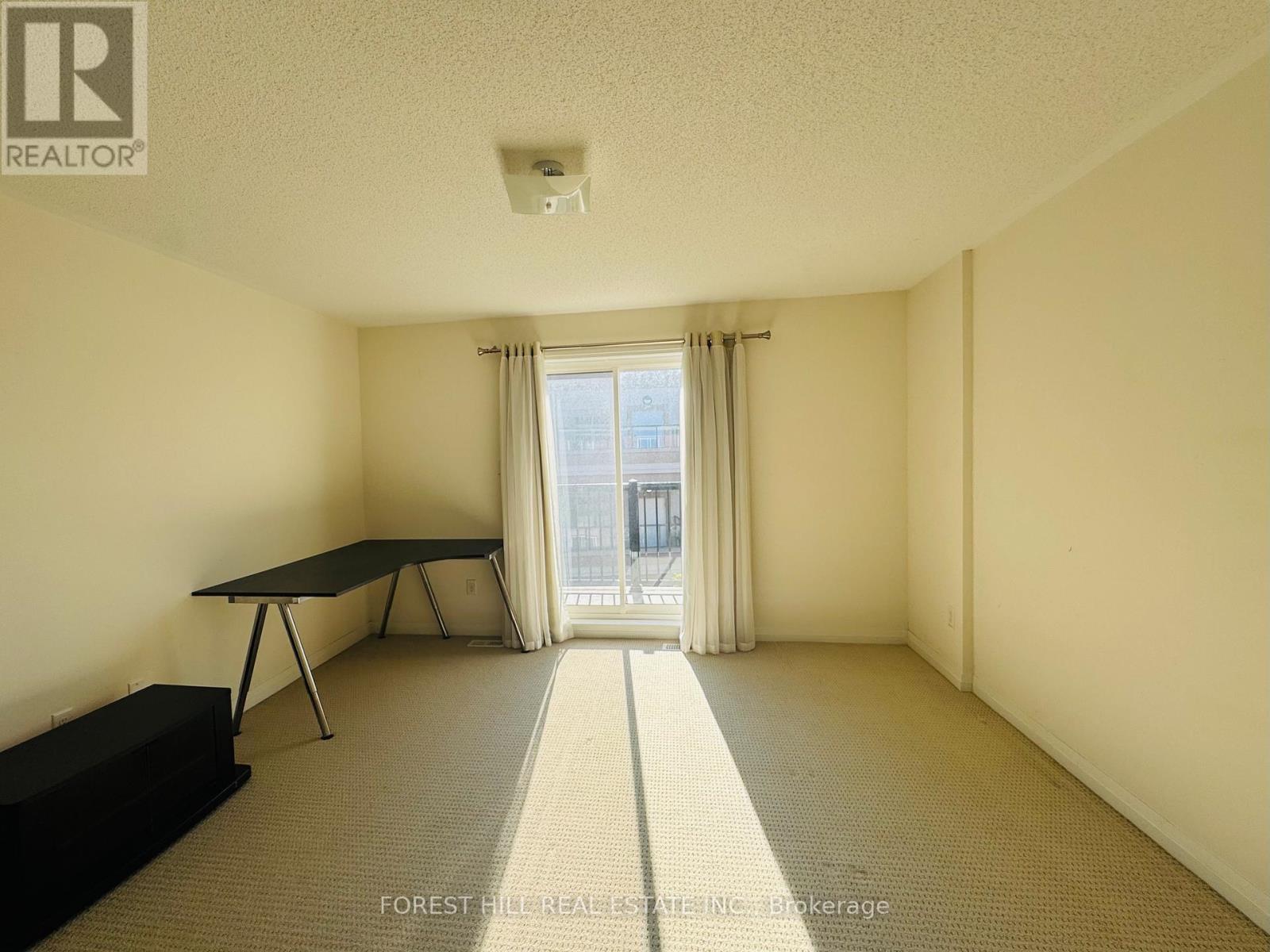 Photo 7 of 5 80 Bell Estate Road, Toronto ON
