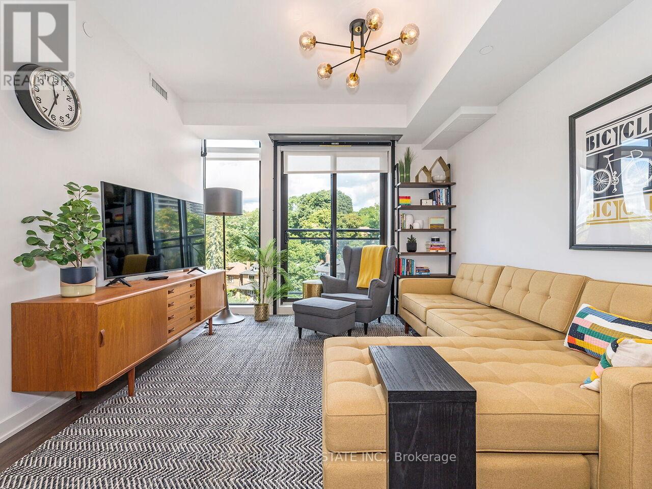Photo 12 of 406 1990 Bloor Street W, Toronto ON