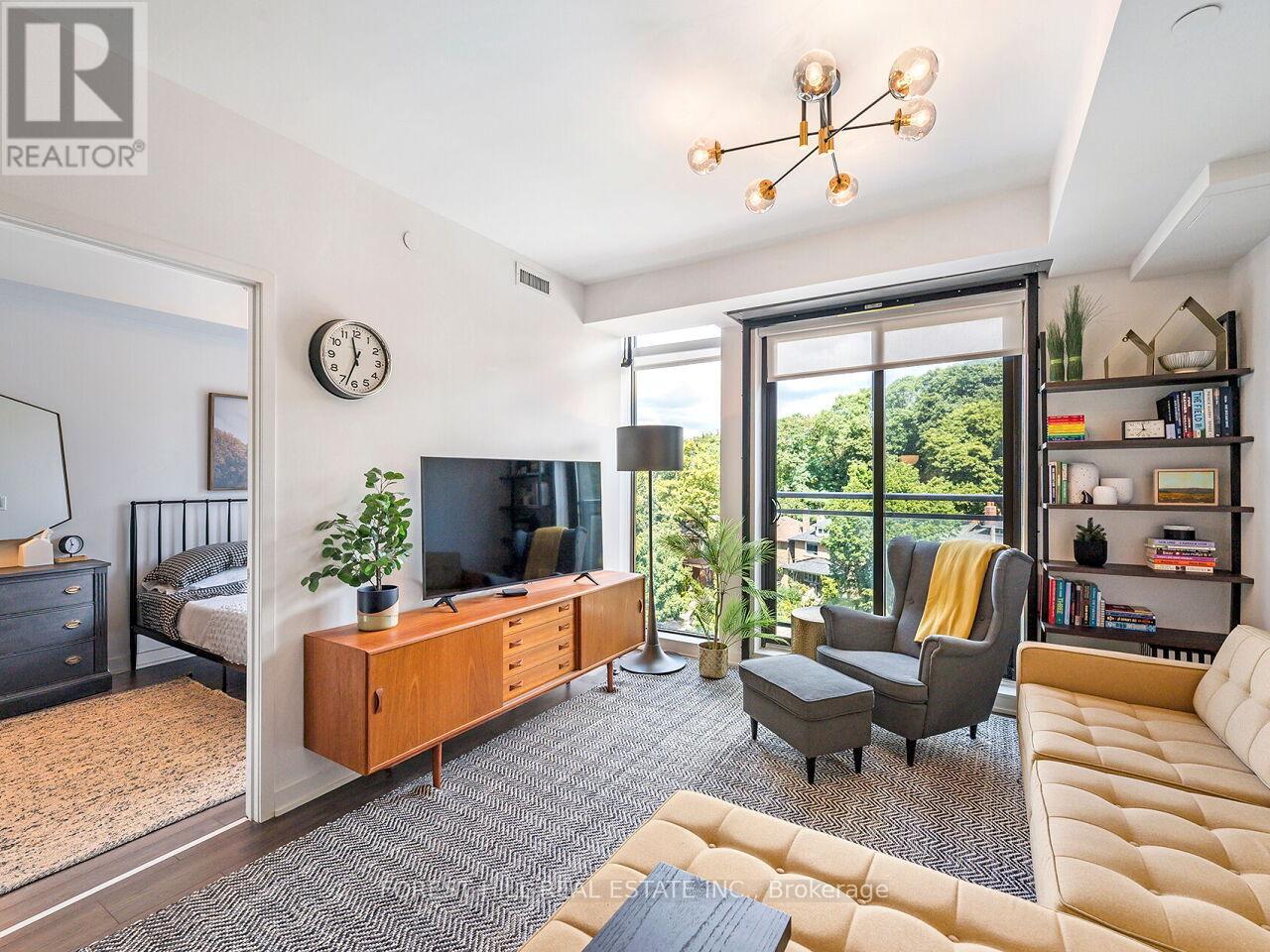 Photo 15 of 406 1990 Bloor Street W, Toronto ON
