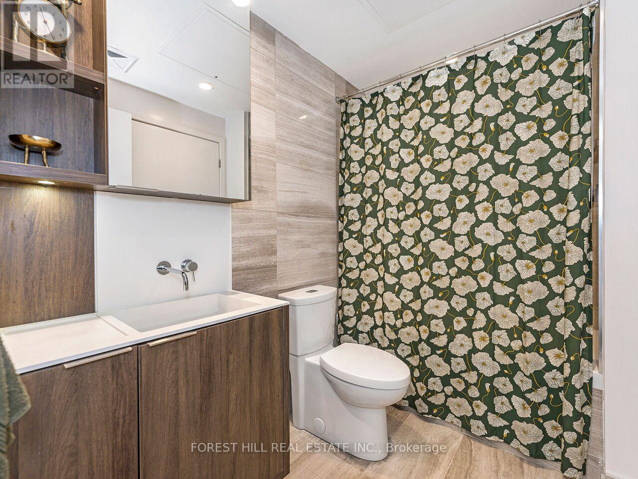 Photo 20 of 406 1990 Bloor Street W, Toronto ON