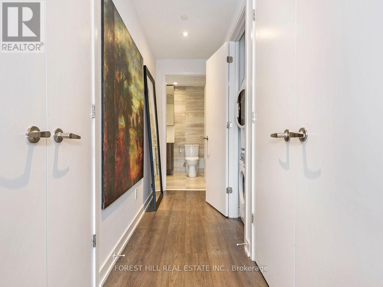 Photo 21 of 406 1990 Bloor Street W, Toronto ON