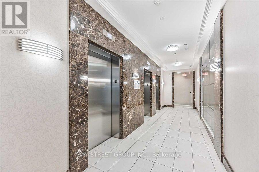 Photo 23 of 925 370 Highway 7 E, Richmond Hill ON
