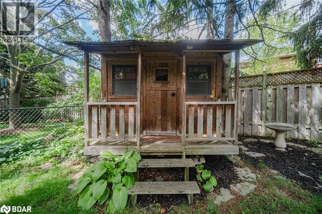 Photo 8 of 22 River Ridge Road, Barrie ON