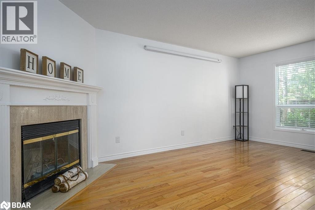 Photo 24 of 22 River Ridge Road, Barrie ON