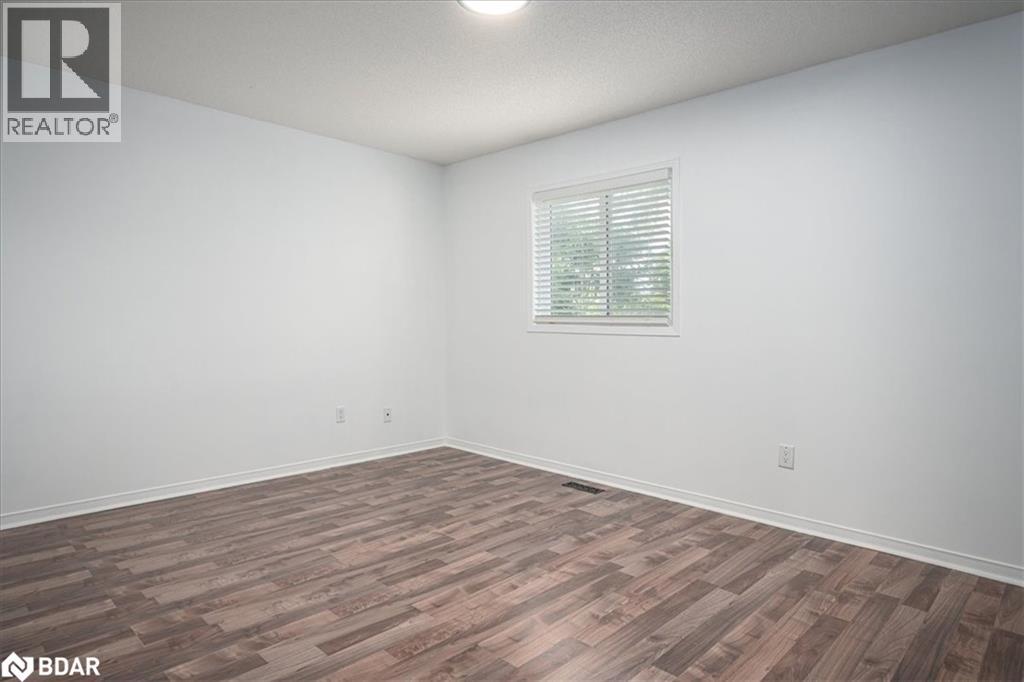 Photo 38 of 22 River Ridge Road, Barrie ON