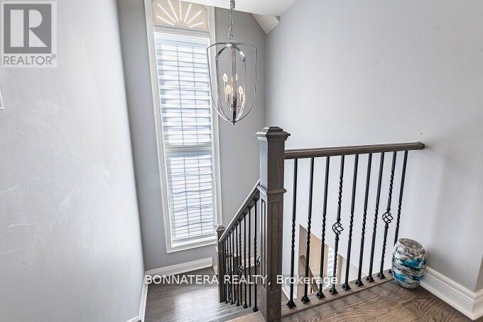Photo 33 of 4991 Middlesex Gate, Mississauga ON