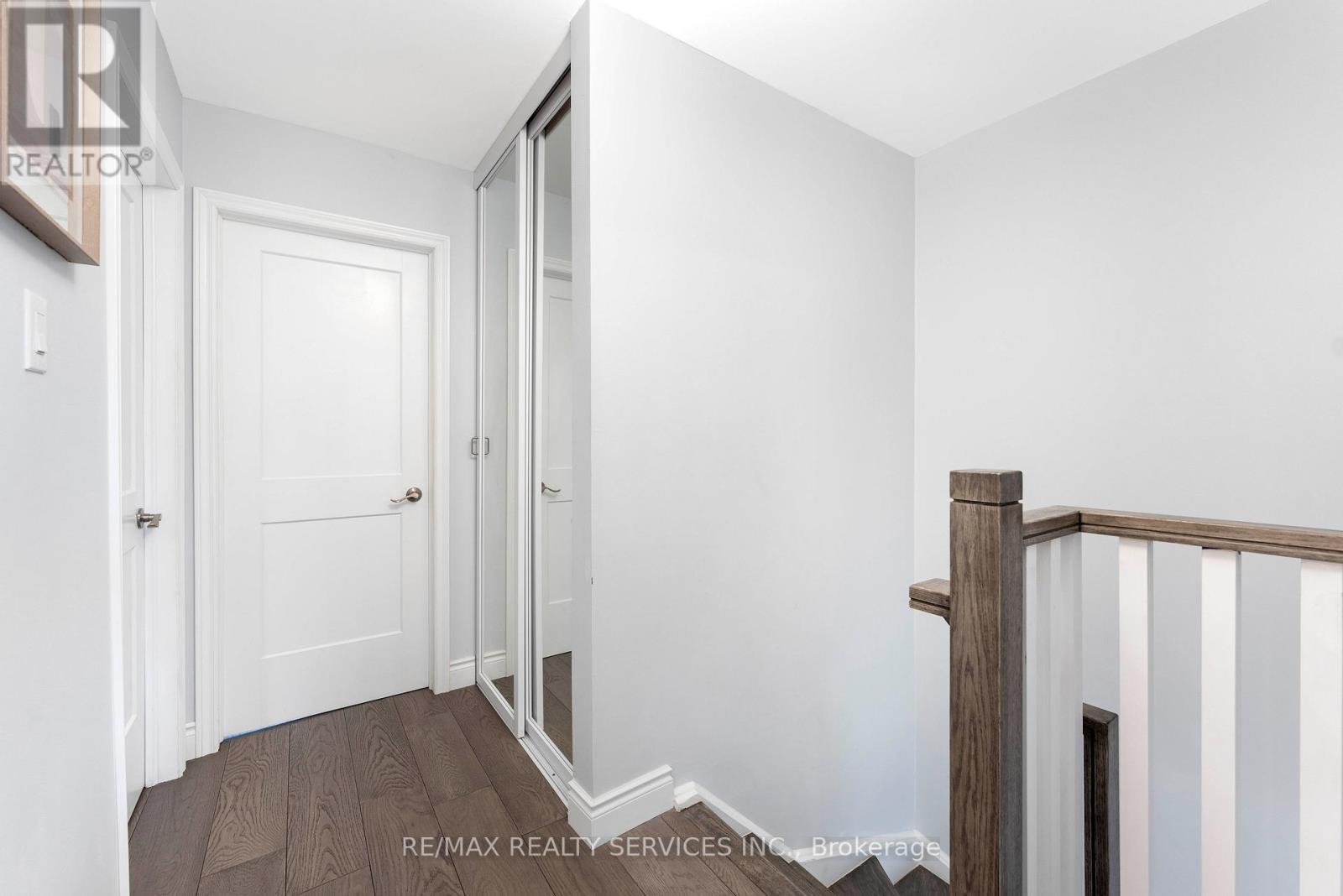 Photo 17 of 94 94 Guildford Crescent, Brampton ON