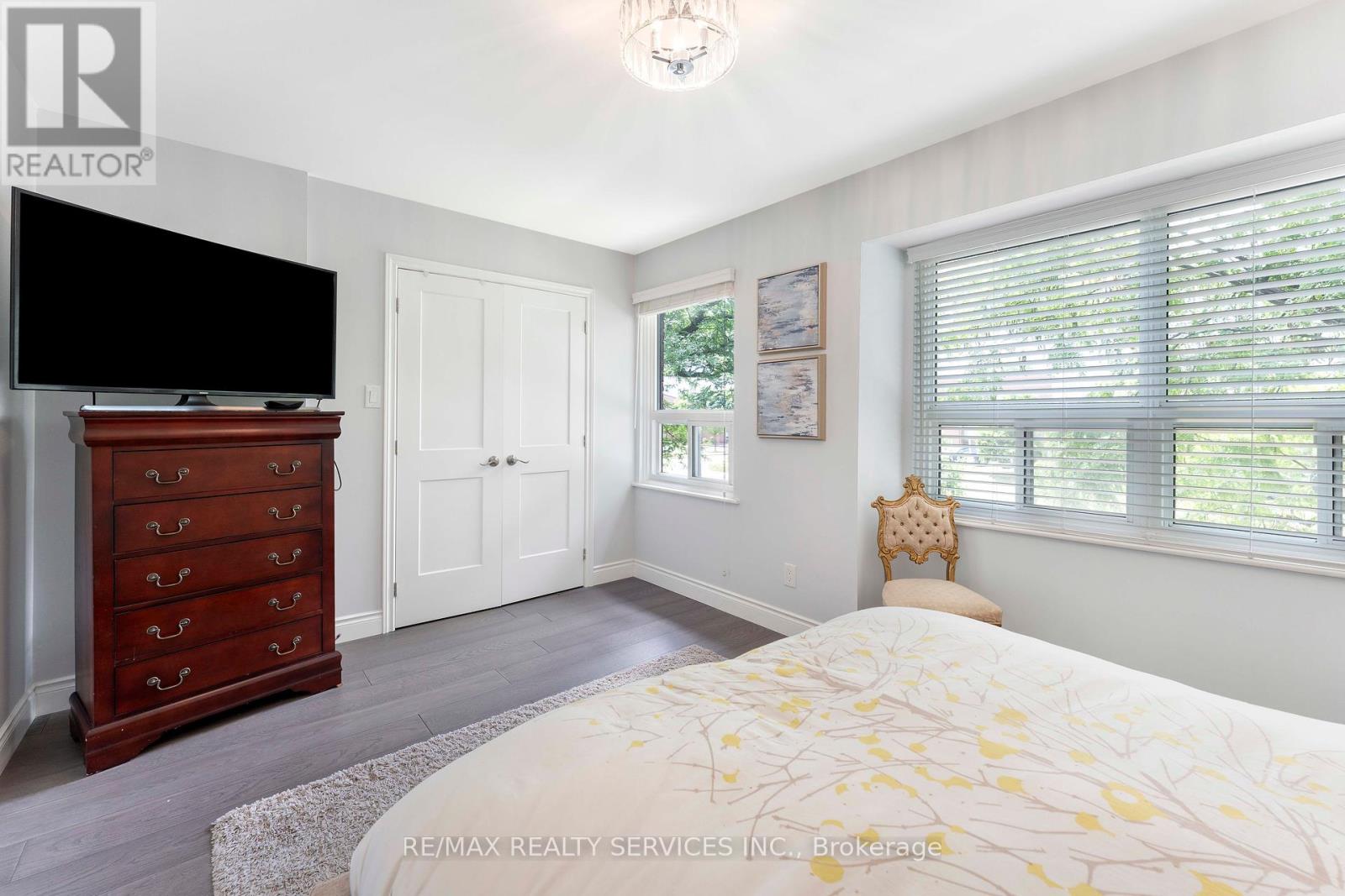Photo 22 of 94 94 Guildford Crescent, Brampton ON