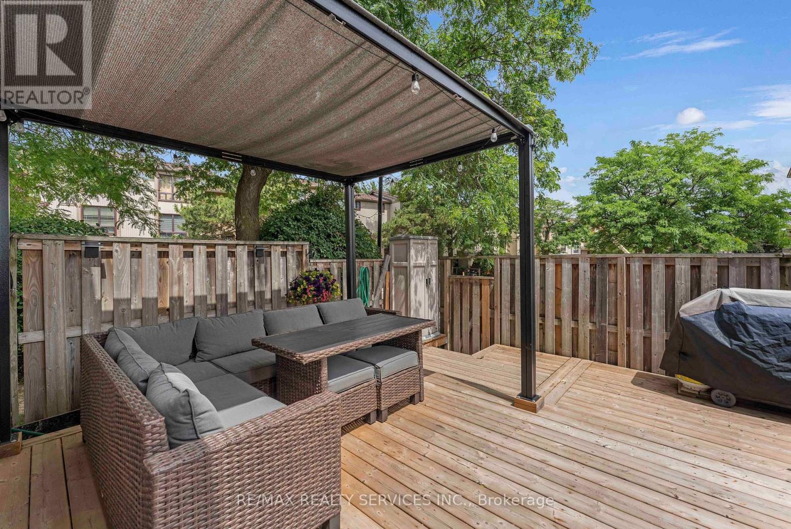 Photo 30 of 94 94 Guildford Crescent, Brampton ON