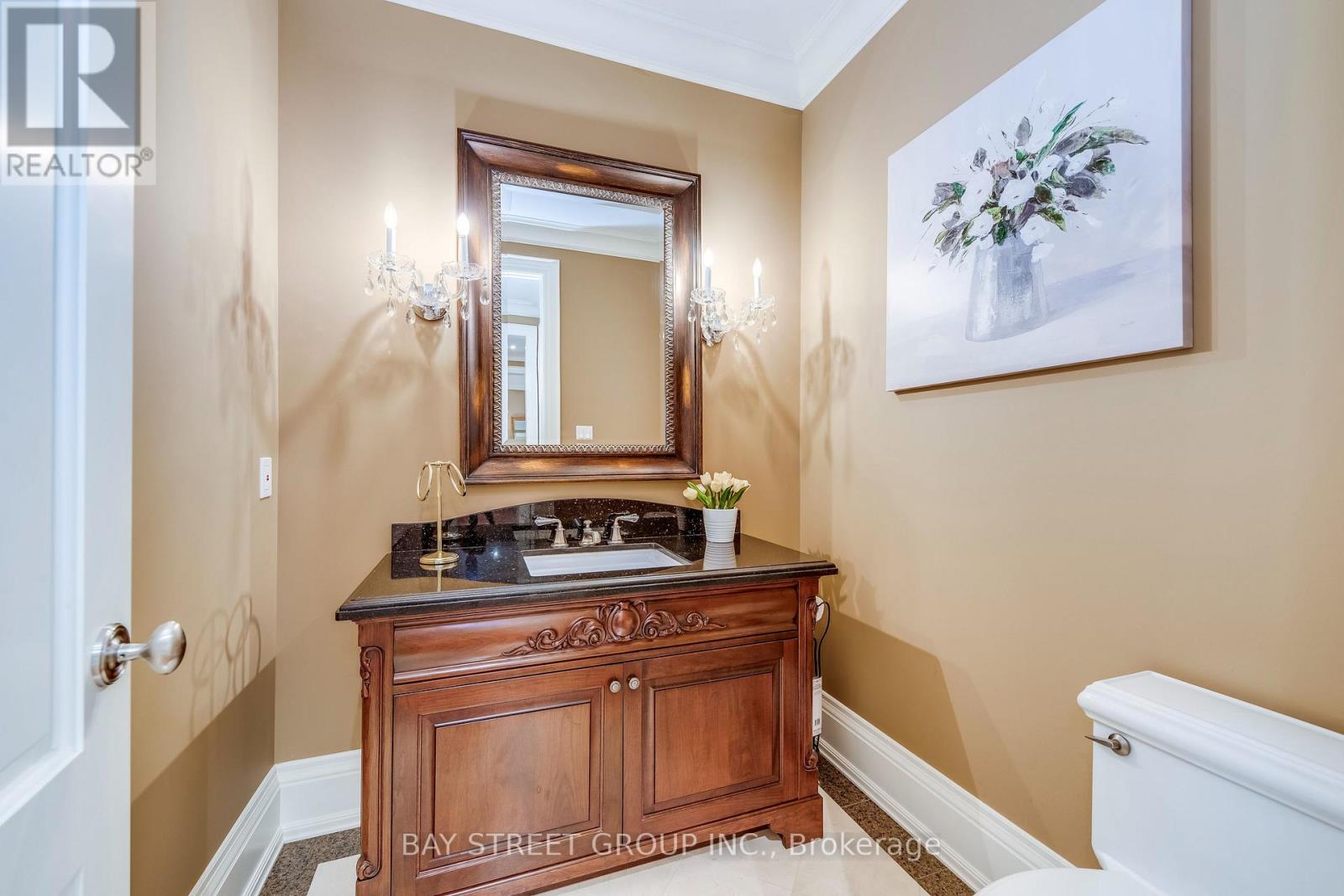Photo 21 of 1049 Cedar Grove Boulevard, Oakville ON
