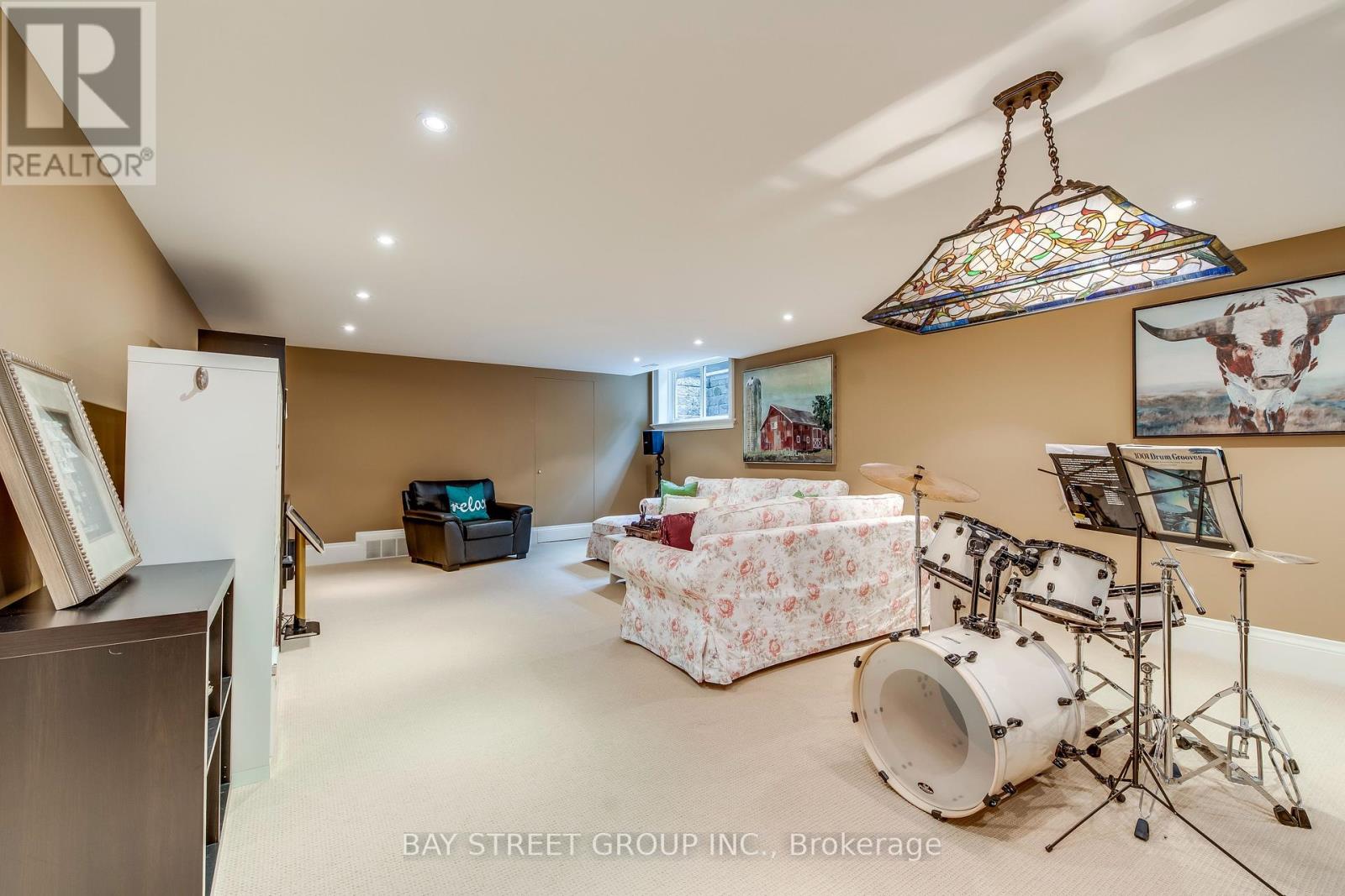 Photo 41 of 1049 Cedar Grove Boulevard, Oakville ON