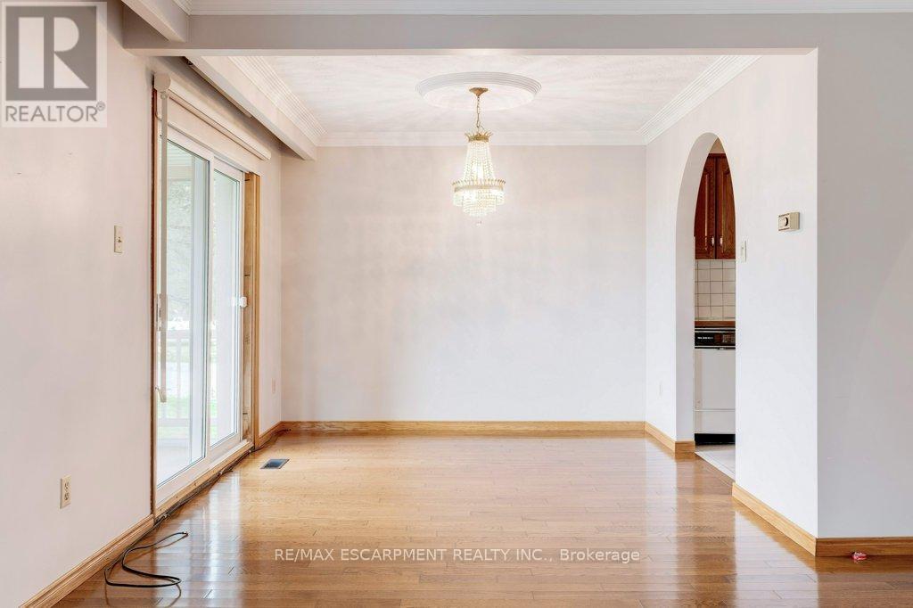 Photo 14 of 595 Green Mountain Road E, Hamilton ON