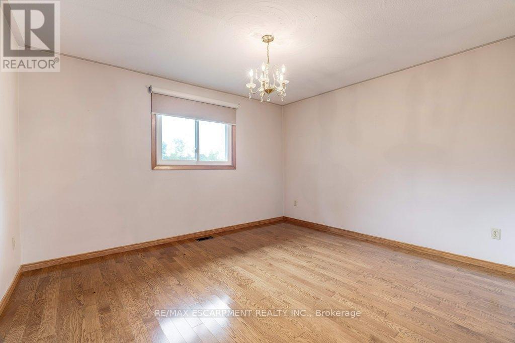 Photo 17 of 595 Green Mountain Road E, Hamilton ON