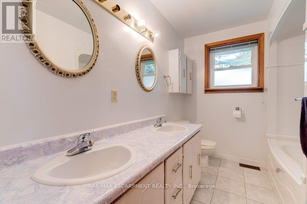 Photo 23 of 595 Green Mountain Road E, Hamilton ON