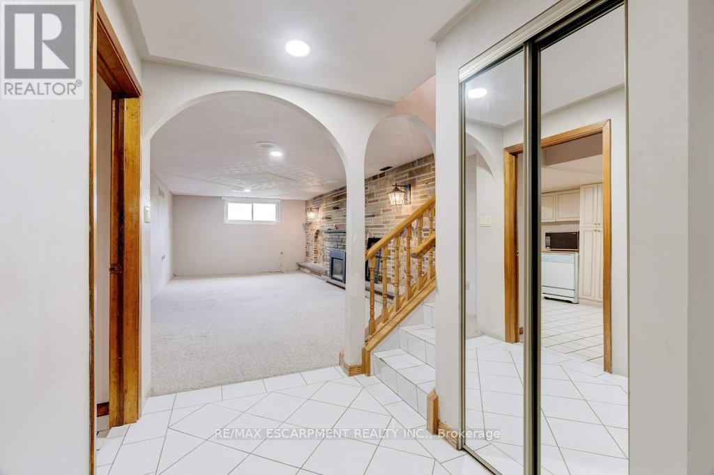 Photo 25 of 595 Green Mountain Road E, Hamilton ON