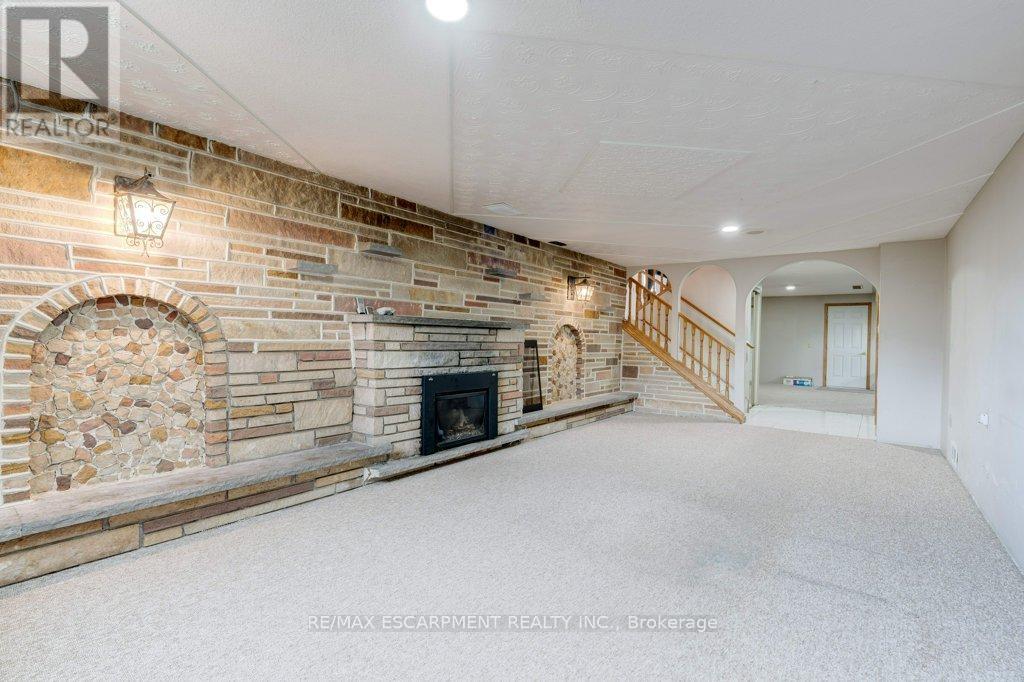 Photo 26 of 595 Green Mountain Road E, Hamilton ON