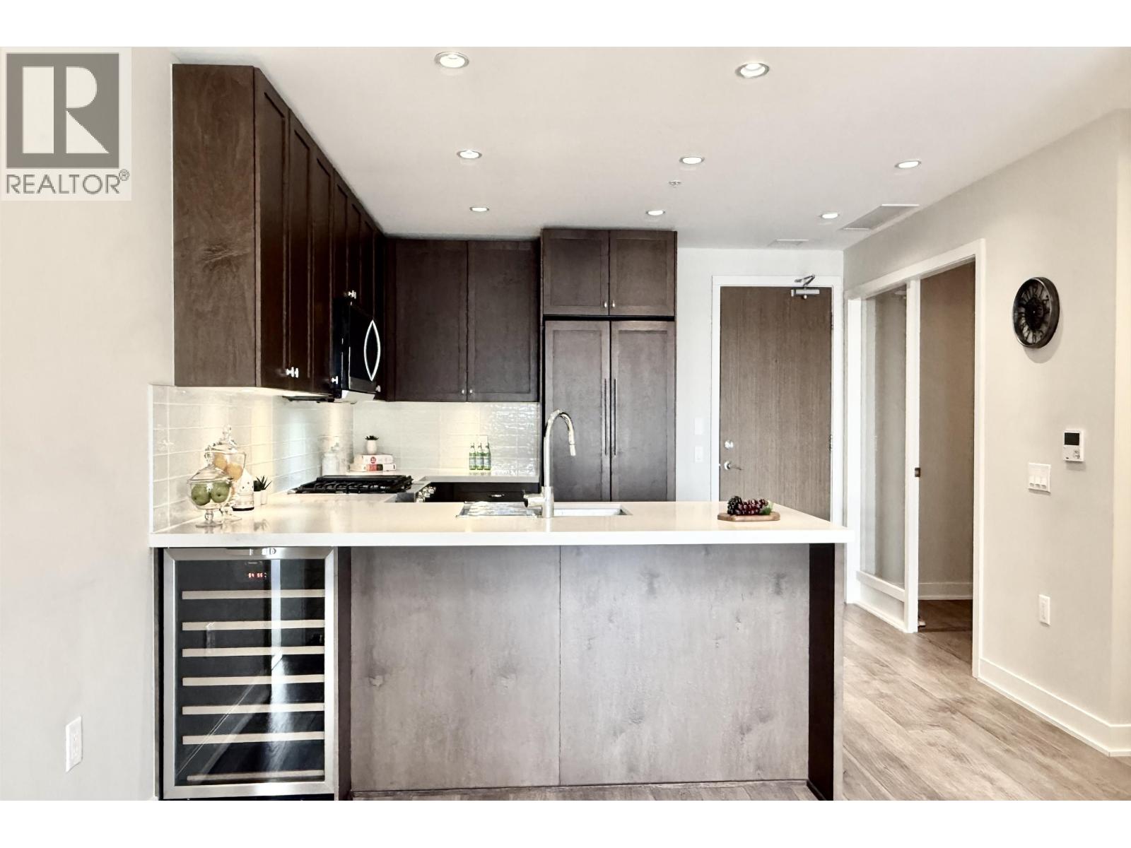 Photo 15 of 210 6168 London Road, Richmond BC