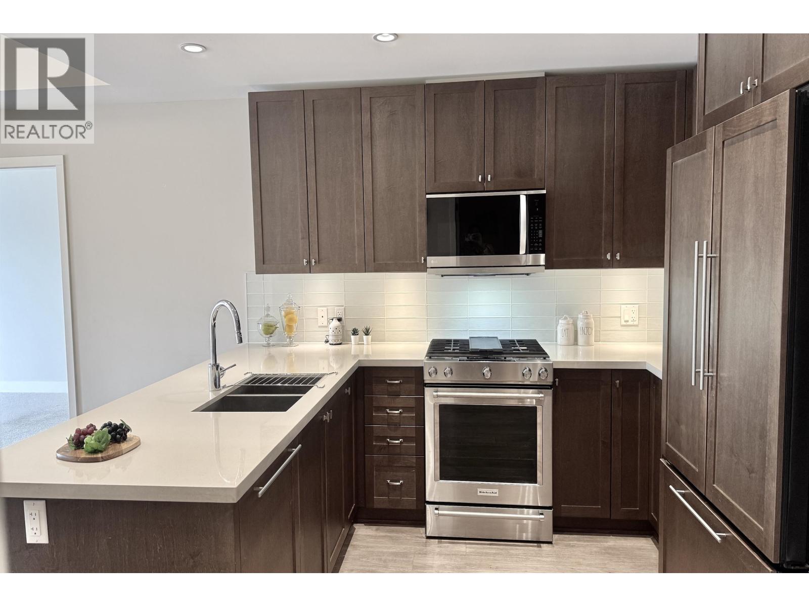Photo 17 of 210 6168 London Road, Richmond BC