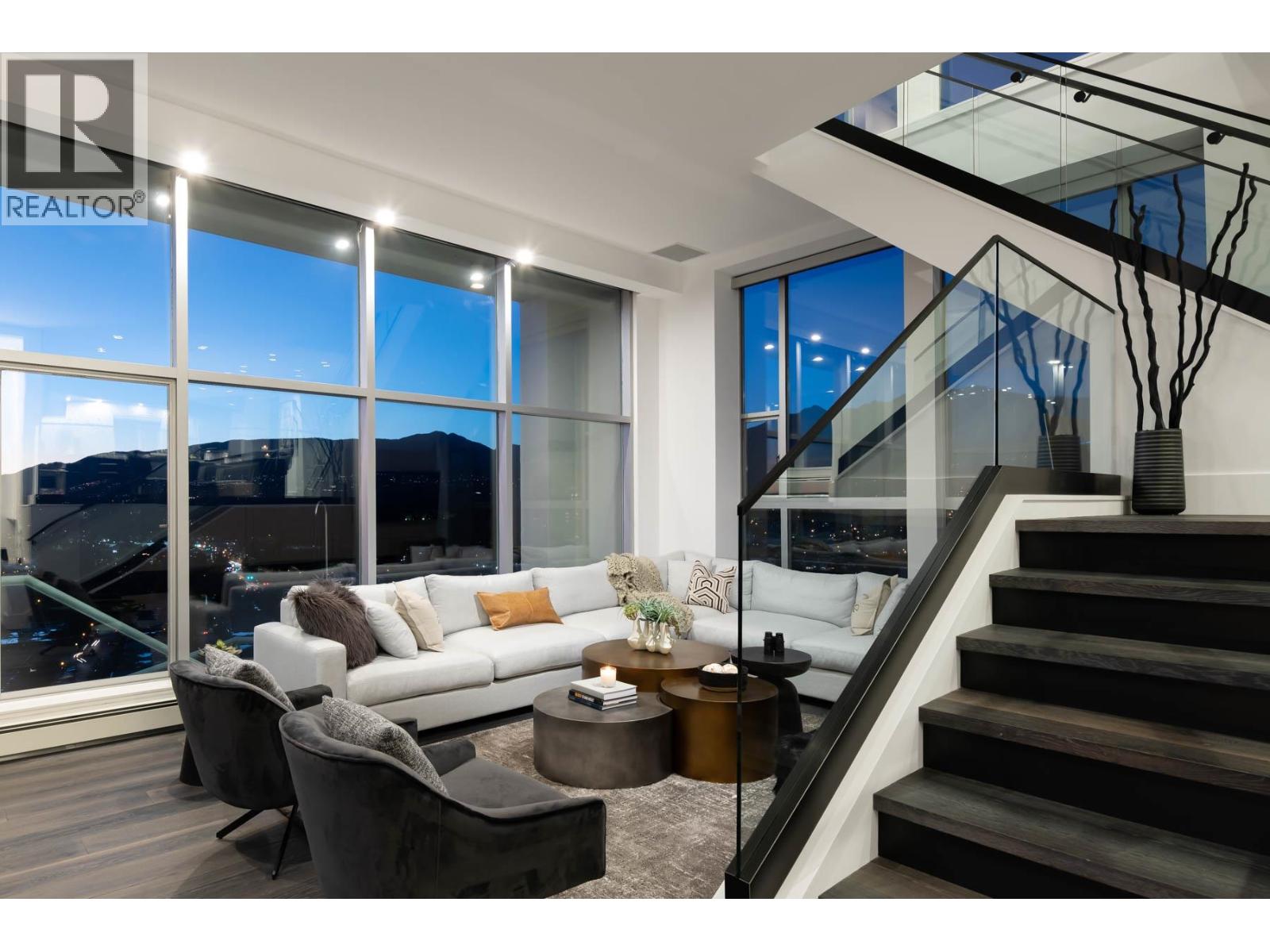 Photo 3 of 2901 120 W 2nd Street, North Vancouver BC