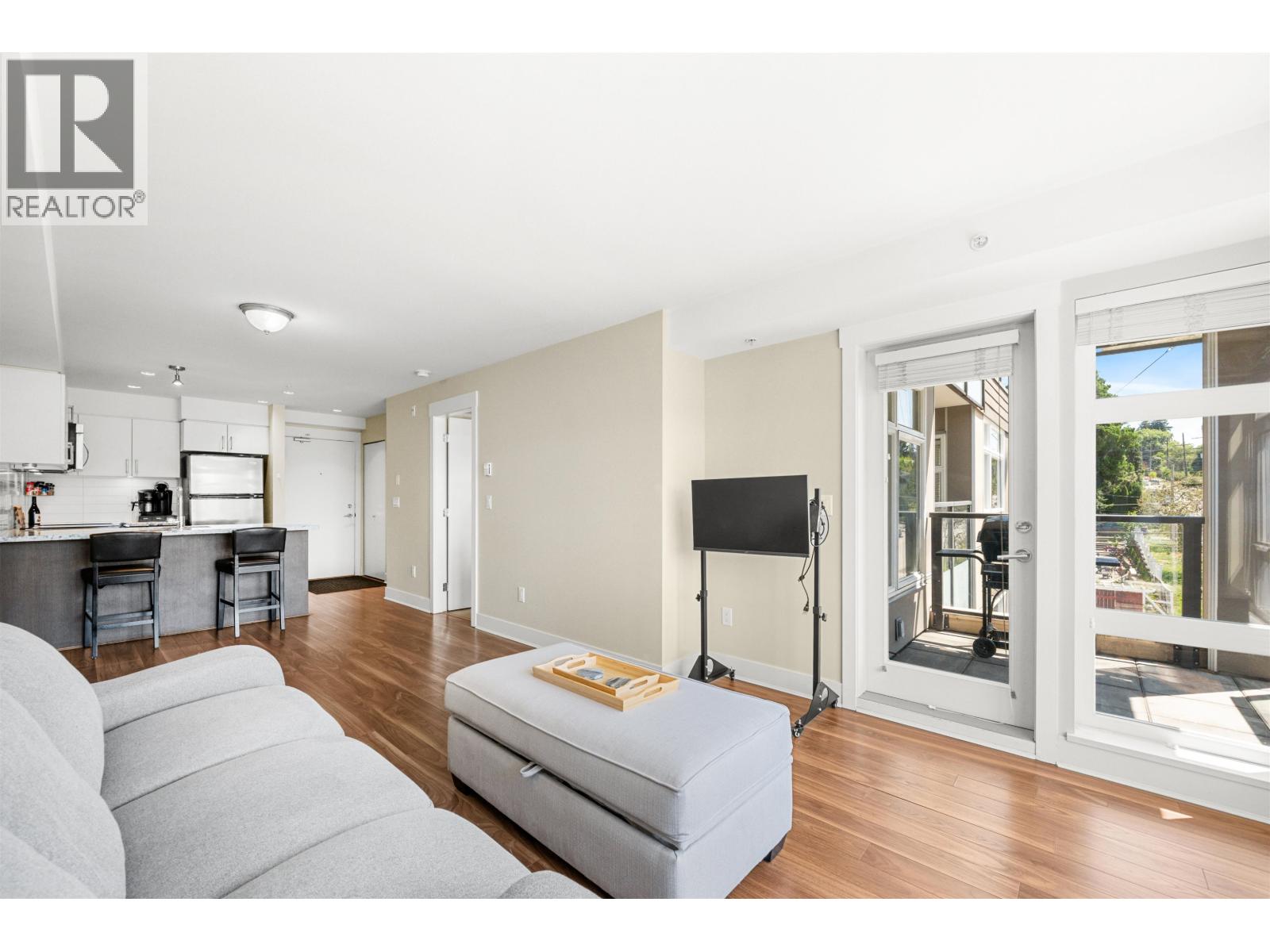 Photo 13 of 319 85 Eighth Avenue, New Westminster BC