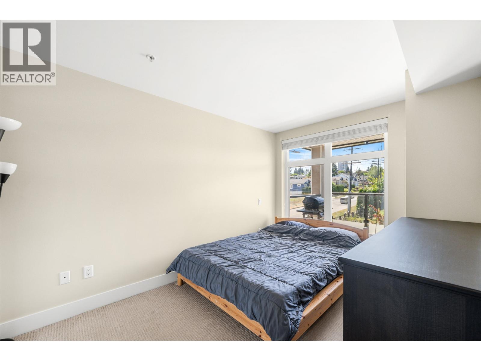Photo 16 of 319 85 Eighth Avenue, New Westminster BC