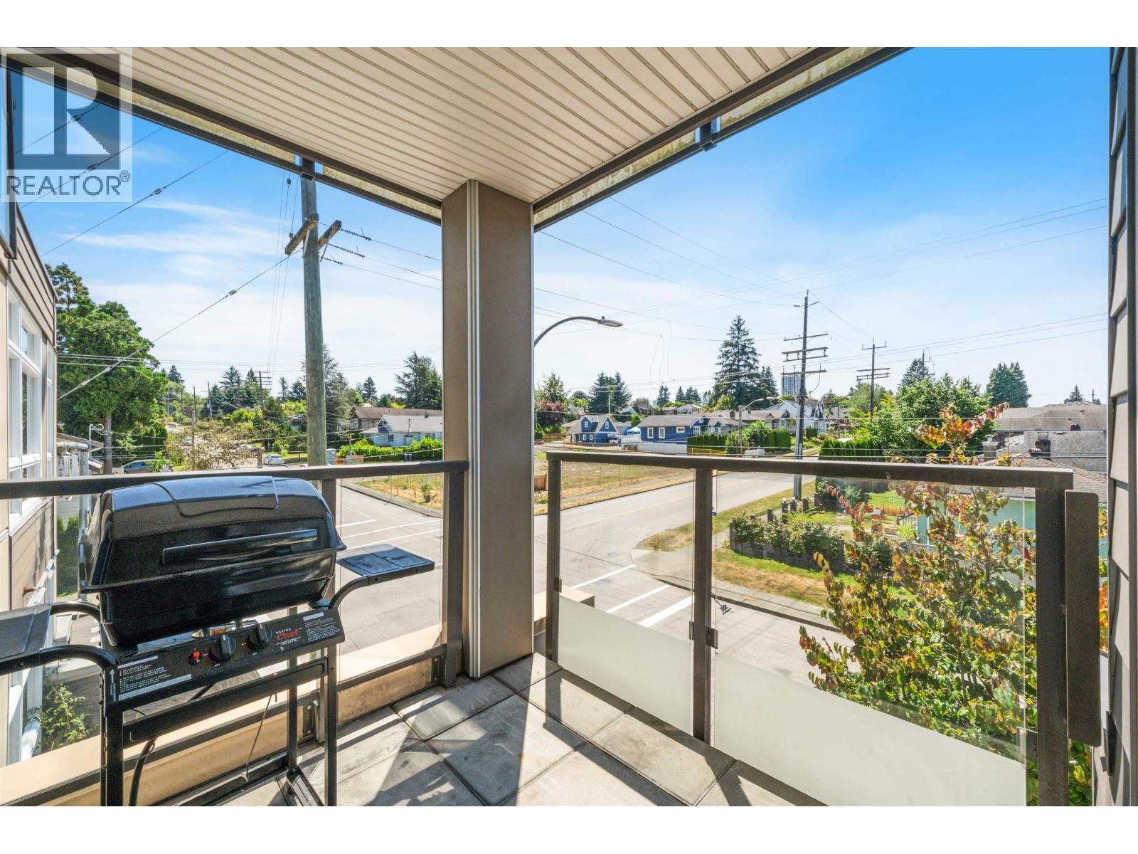 Photo 19 of 319 85 Eighth Avenue, New Westminster BC