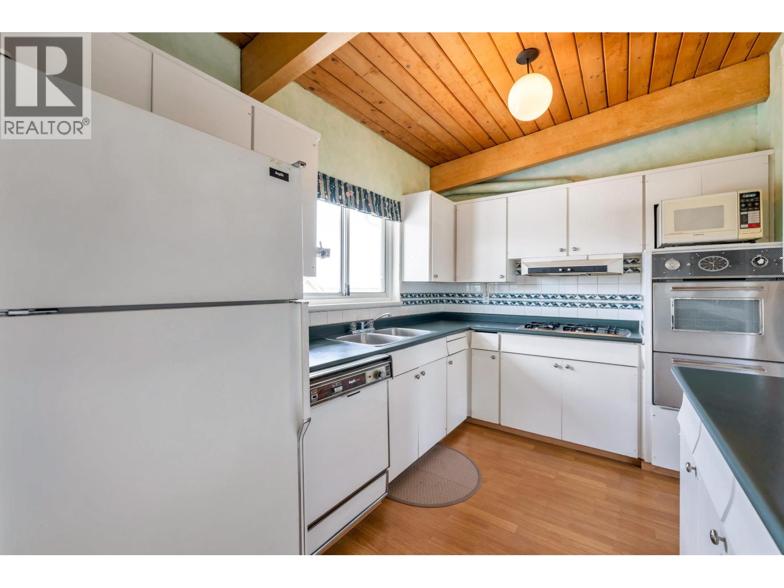 Photo 7 of 4766 Anderson Place, Delta BC