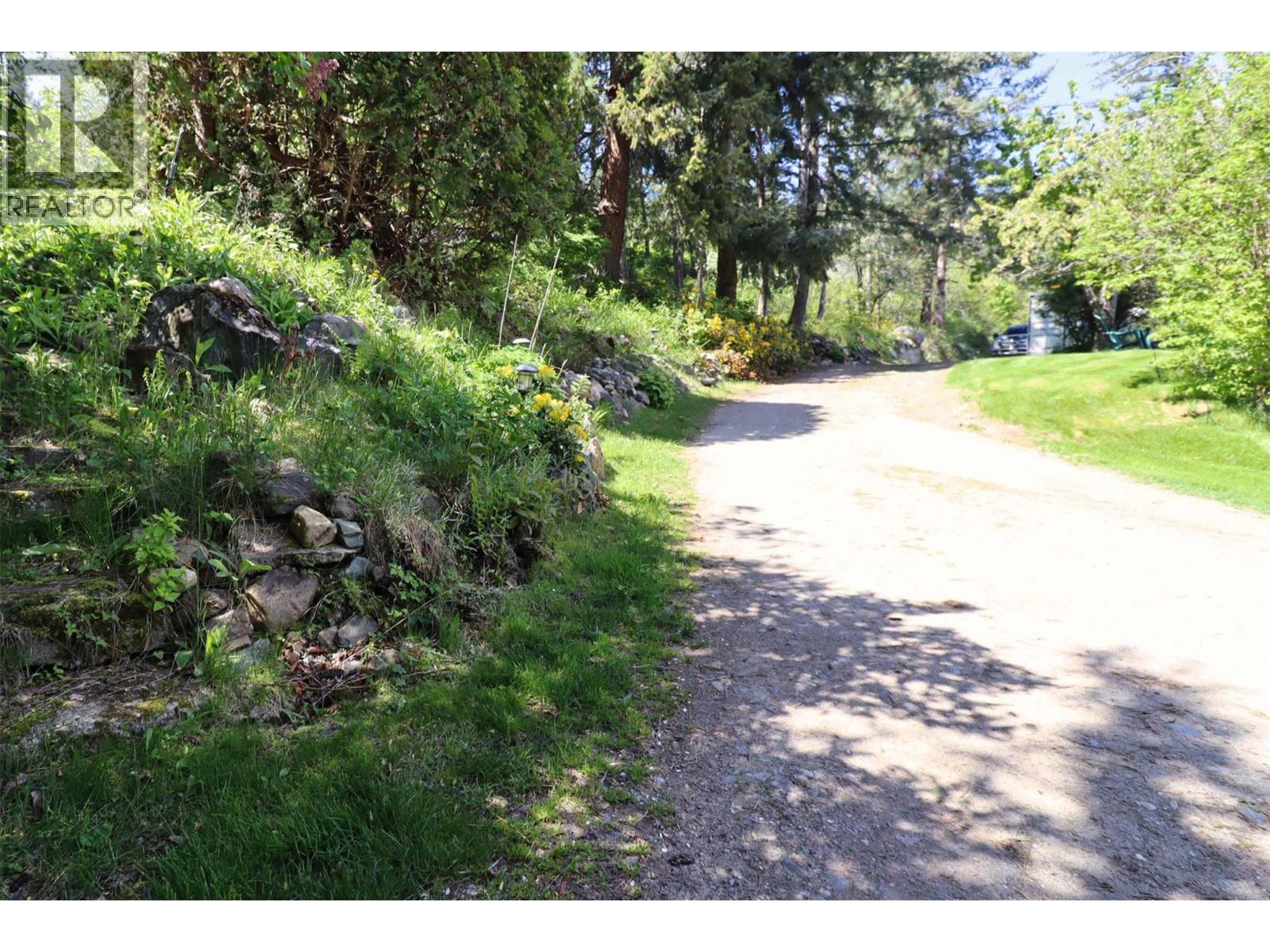 1085 Little Shuswap Lake Road, Chase