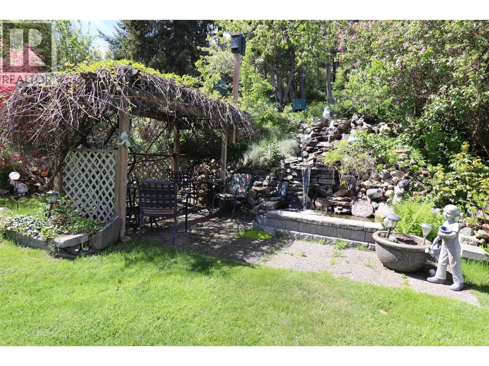 1085 Little Shuswap Lake Road, Chase