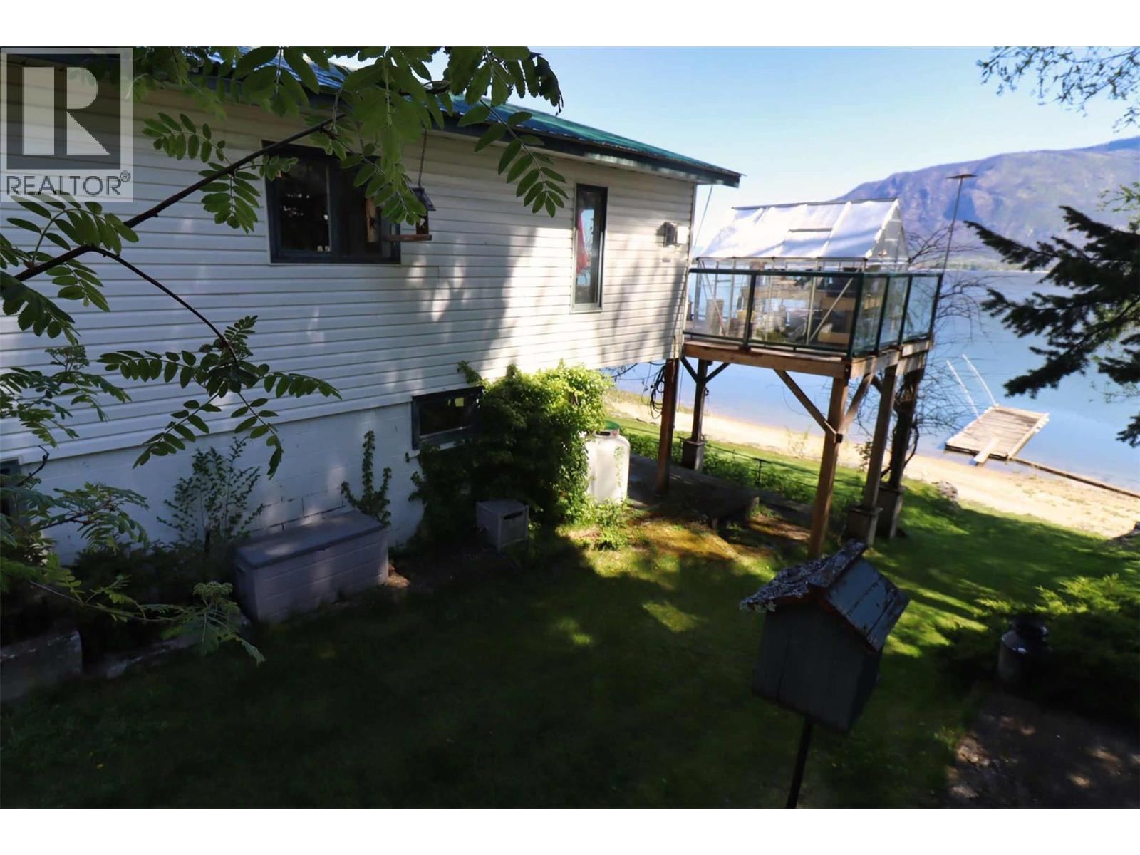 1085 Little Shuswap Lake Road, Chase