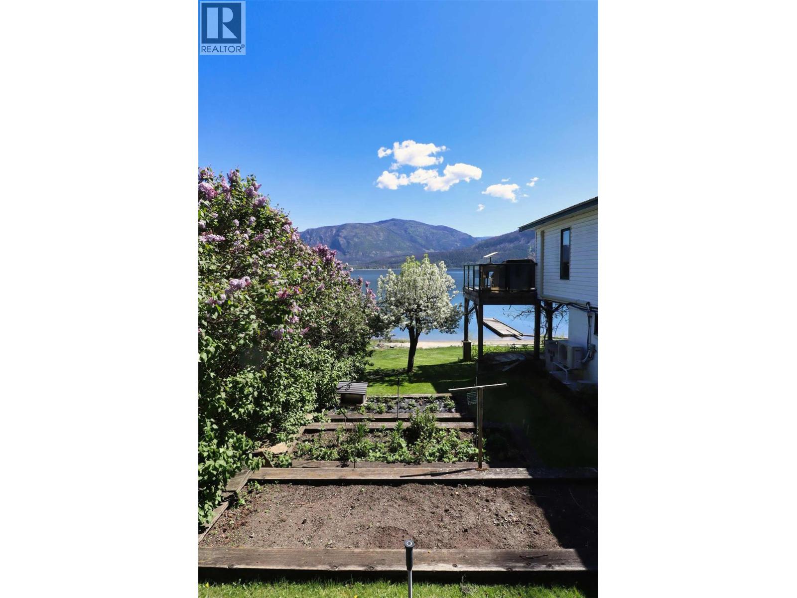 1085 Little Shuswap Lake Road, Chase
