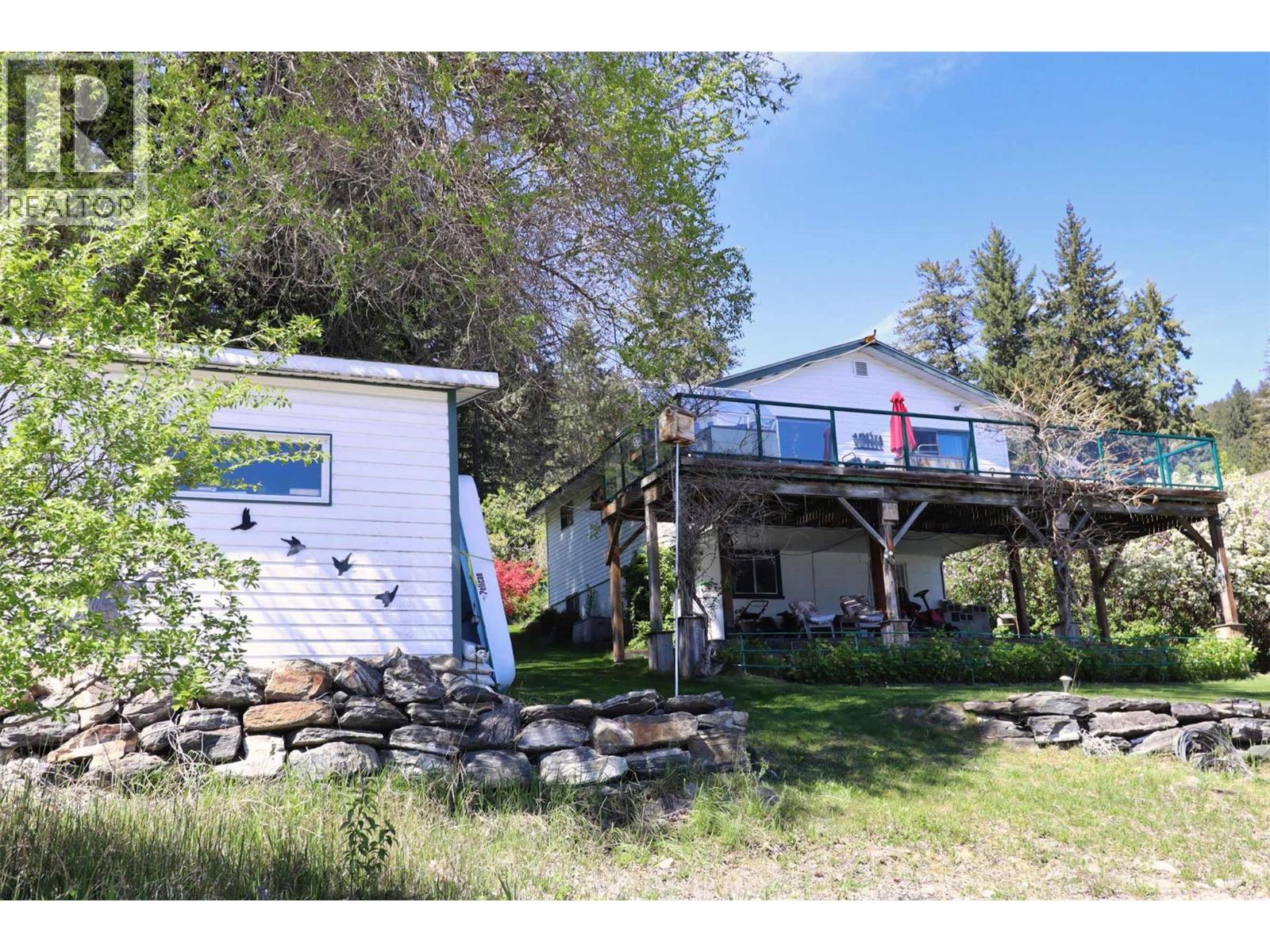 1085 Little Shuswap Lake Road, Chase