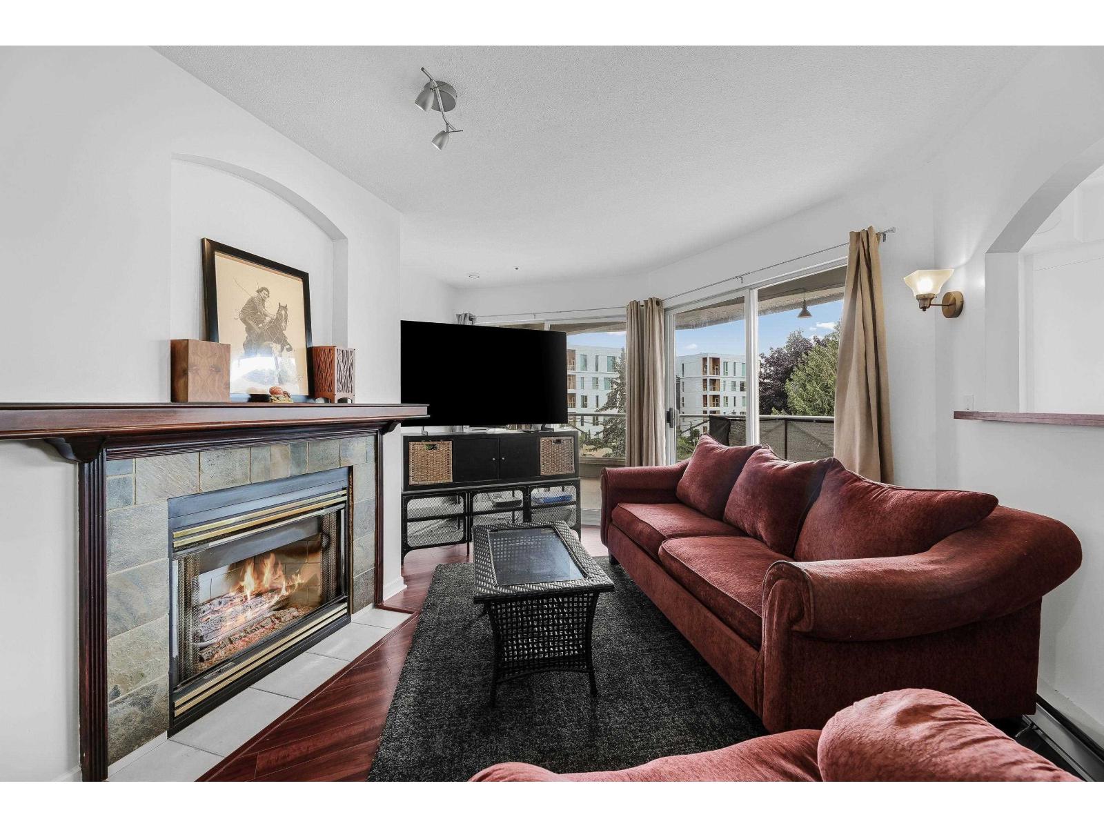 Photo 4 of 307 20120 56 Avenue, Langley BC