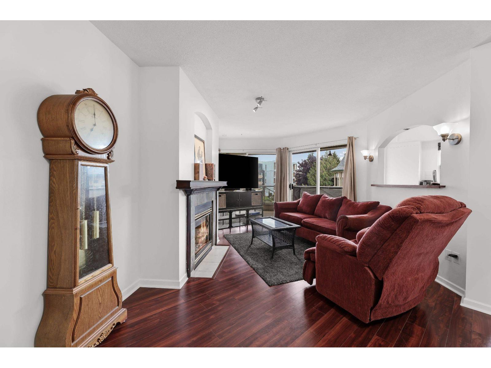 Photo 5 of 307 20120 56 Avenue, Langley BC