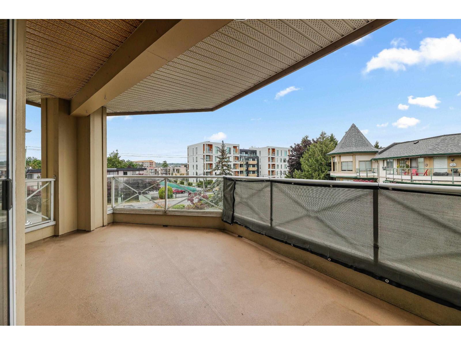 Photo 17 of 307 20120 56 Avenue, Langley BC