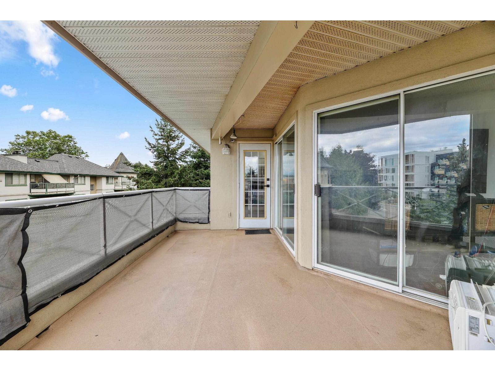 Photo 19 of 307 20120 56 Avenue, Langley BC